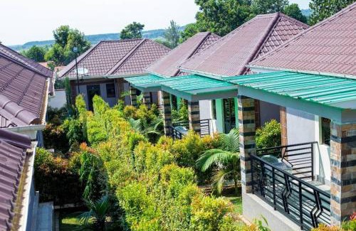 Entebbe Bed & Breakfast | Shammah Palm Cottages