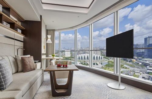 Sanlin Hotel | Shangri-La Qiantan, Shanghai - Steps away from the Oriental Sports Center, and easy reach the vibrant art scene of West Bund