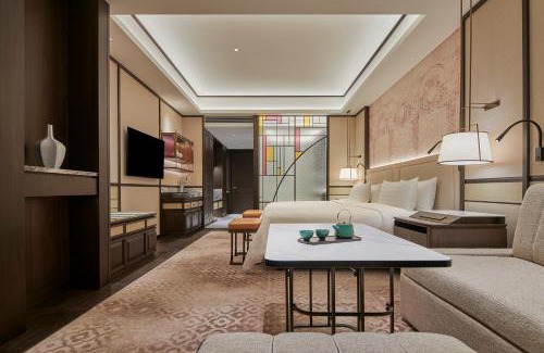 Sanlin Hotel | Shangri-La Qiantan, Shanghai - Steps away from the Oriental Sports Center, and easy reach the vibrant art scene of West Bund