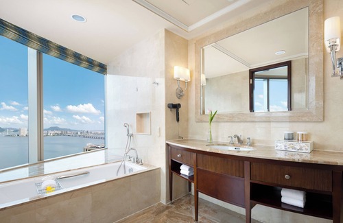 Lucheng District Hotel | Shangri-La Wenzhou