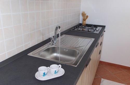 Girasole House | Shardana Blu - Net Zero Home Holiday - Sleeps 4