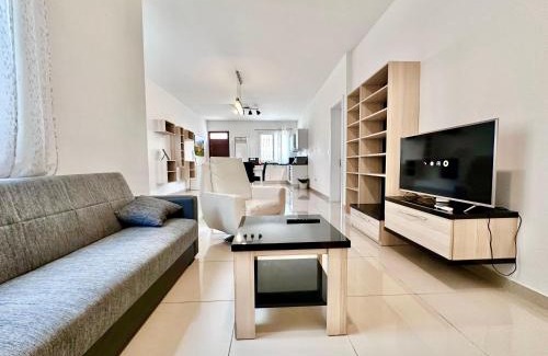 Ta' Giorni Apartment | Shared Apartment in St Julian's