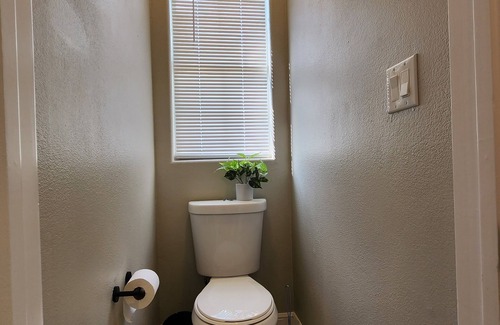 Mission House | Sharyland Mansion! 85 in Smart Tv WOW!