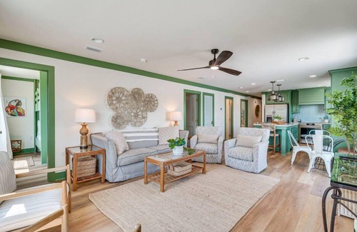 Kiska Beach House | Shasta Street Retreat - New to Mgmt