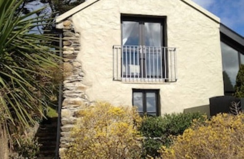 Ardnatrush House | Sheep's Head Barn Conversion Overlooking Dunmanus Bay