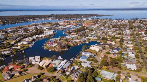 Paynesville House | Sheerwater Jetty