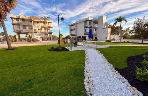 Sanibel Condo | Shell Island Beach Club - All new 2 bed/2 bath condo with Beach and Gulf Views