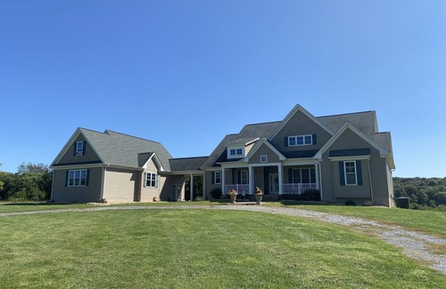 Stanley House | Shenandoah River Retreat
