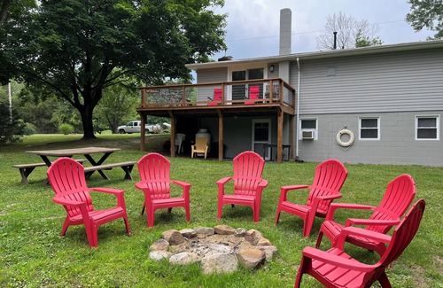 Luray House | Shenandoah Riverfront Retreat! Fun for the whole family!