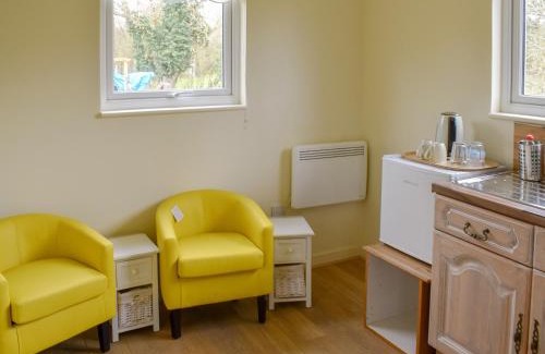 Five Oak Green House | Shepherds Hut 1 At Laddingford - Uk32531