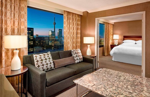 Financial District Hotel | Sheraton Centre Toronto Hotel