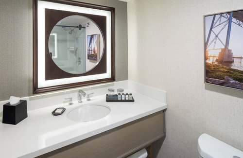 Northville Hotel | Sheraton Detroit Novi Hotel