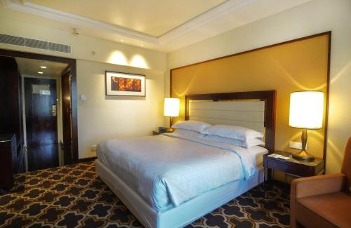 Pune Hotel | Sheraton Grand Pune Bund Garden Hotel