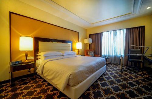 Pune Hotel | Sheraton Grand Pune Bund Garden Hotel