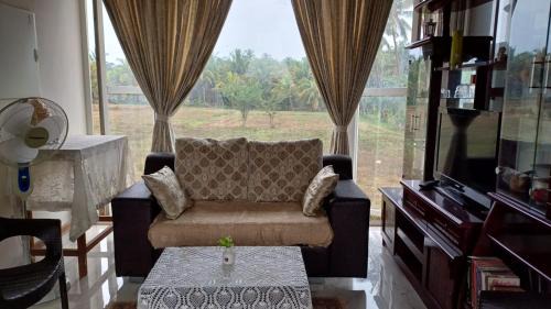 Pollachi Villa | SHI's Unique & Private 180 Degree Glass House in Pollachi