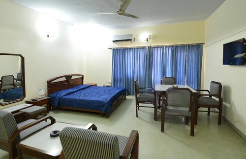 Dabwali Hotel | Shikra Tourist Resort