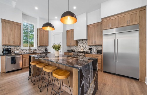 Riviera Beach House | Shiloh Reef/Pool/Golf Cart/Arcade/Mini Golf/Photo Op/5Min Walk to The Beach!