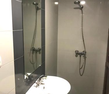 Akhaltsikhe Hotel | Shin