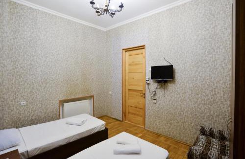 Akhaltsikhe Hotel | Shin