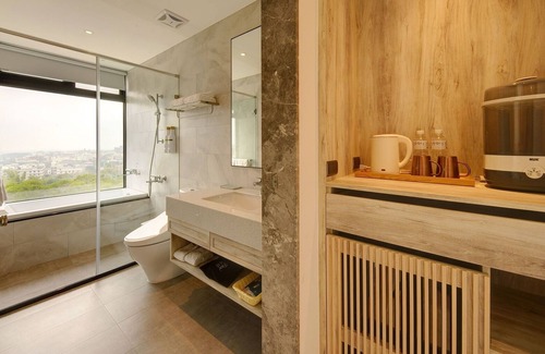 Shalu District Hotel | Shine World 11