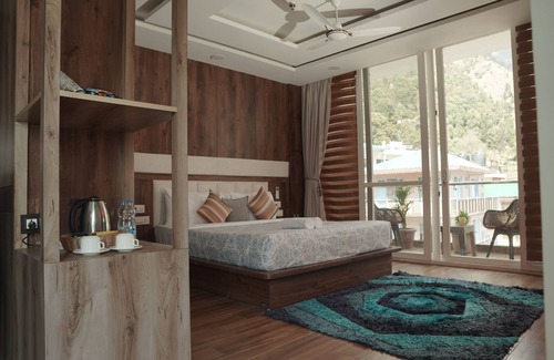 Bhagsu Nag Hotel | Shivaay Morex