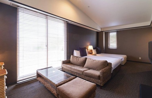 Yokosuka Hotel | Shonan OVA