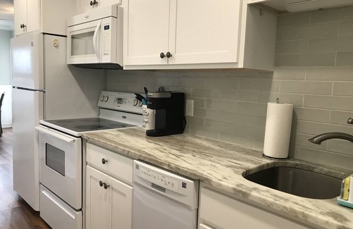 Morehead City Condo | “Shorely Anchored” DIRECT OCEAN FRONT Top Floor! Beautifully Renovated!