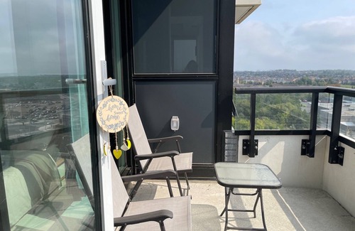 Oakville Apartment | Short term, fully furnished, very bright and clean, good view, bus service