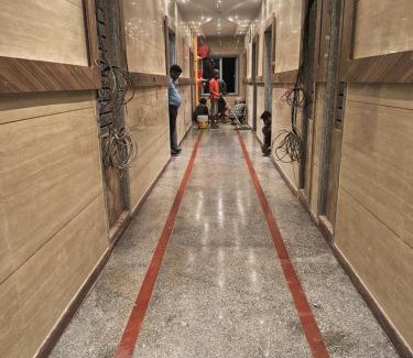 Rishabhdeo Hotel | Shree Balaji Ashirwad Hotel & Resort