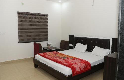 Hoshangabad Hotel | Shree Hari Residency Narmadapuram