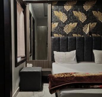 Datia Hotel | Shree Radhe Palace