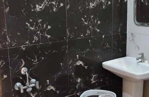 Karwi Hotel | Shree Ram Swaroop vatika