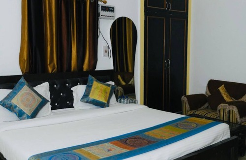 Varanasi Hotel | Shree Sai Homestay