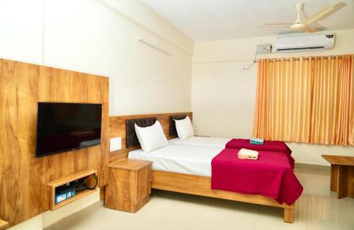 Udupi Hotel | Shree Swarna Comforts