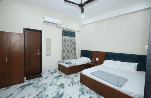 Mathura Hotel | Shri Bala ji Dham Hotel in Mathura