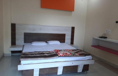 Hingoli Hotel | Shri Krupa Bhakta Niwas & Lodging