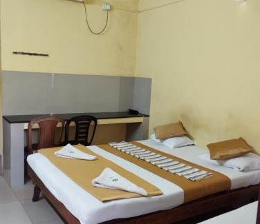 Kollur Hotel | Shri Matha Chathra Residency