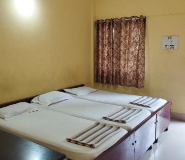Kollur Hotel | Shri Matha Chathra Residency
