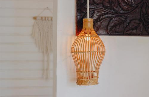 Mushroom Bay Hotel | Shrining Cottages Lembongan