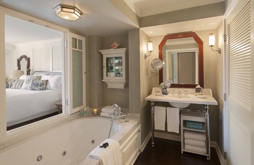 Downtown Hotel | Shutters on the Beach