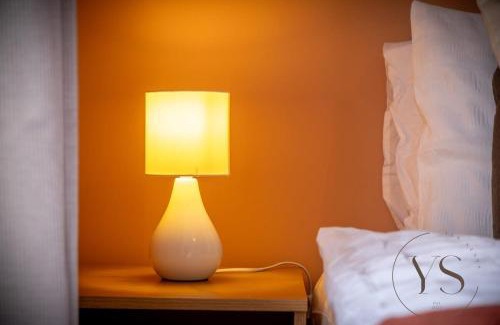 Stoke-on-Trent Apartment | Sienna Studio 1E Near Alton Towers with Free Wi-Fi and Netflix Access