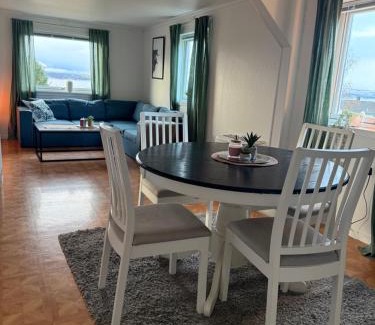 Tromso House | Sigridtunet - cozy nordic stay 4 bedroom