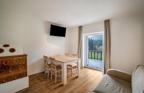 Pfalzen Apartment | Silbernagl sonnig mit Gartenblick