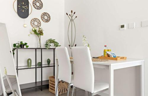 Abu Dhabi Apartment | Silkhaus Chic Studio with Private Beach in Pixel Tower