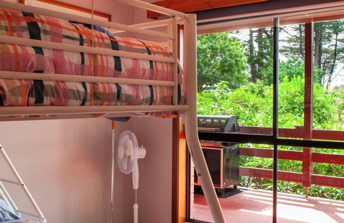 Silvan Cabin | Silvan Valley Lodge - Multi Accommodation Suites