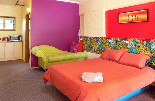 Silvan Cabin | Silvan Valley Lodge - Multi Accommodation Suites
