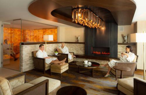 Downtown Reno Resort | Silver Legacy Reno, A Caesars Destination