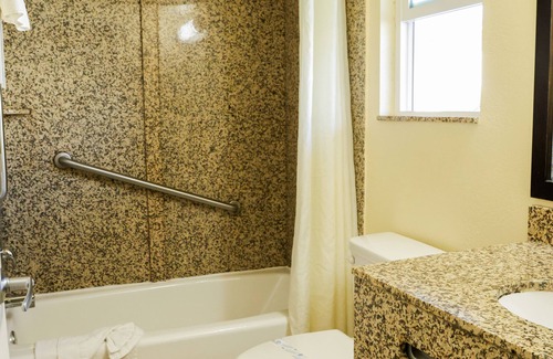 San Simeon Hotel | Silver Surf Motel