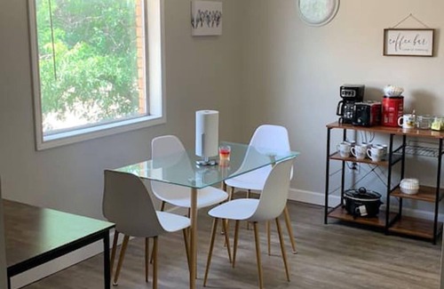 Clovis Condo | Silver Wings Suite-Heart of Clovis, NM-Perfect Spot!