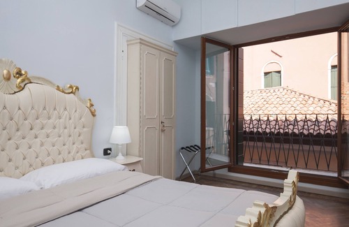 San Marco House | Simon' Secret